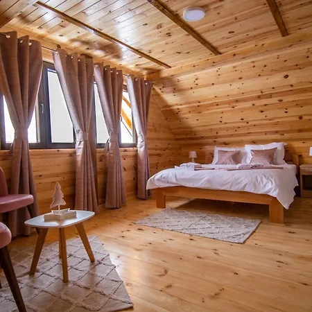 Planinska Kuca Mir Holiday home