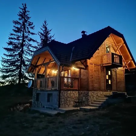 Planinska Kuca Mir Holiday home *